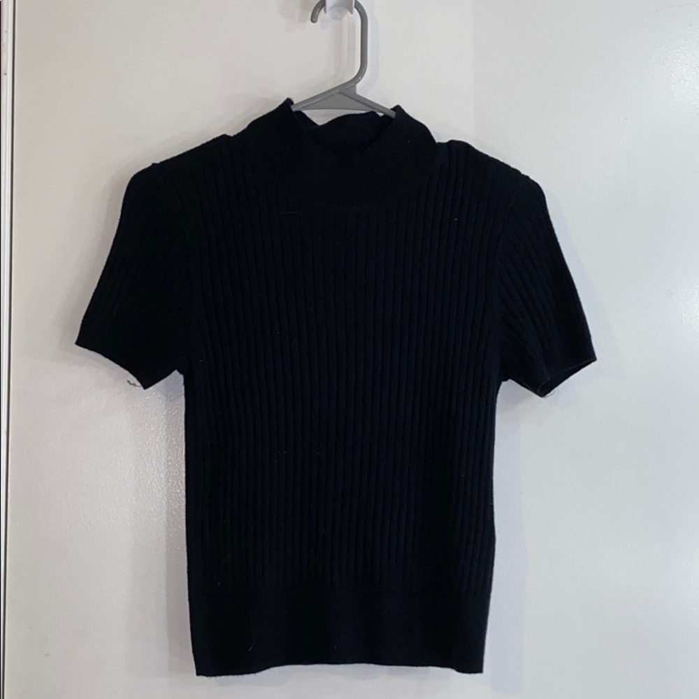 AE Short Sleeve Turtleneck